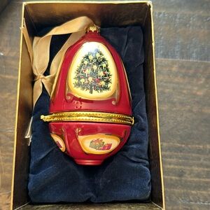Christmas Musical Egg Christmas Ornament Silent night song in box works!
